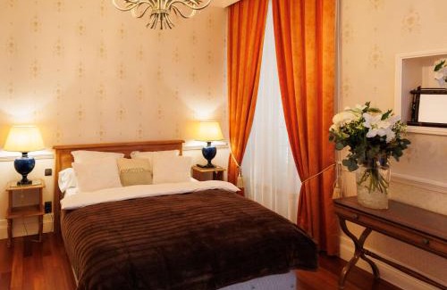Liorac-sur-Louyre Bed & Breakfast | Domaine de la Rocque