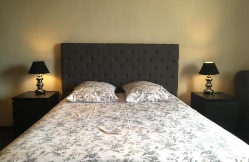 Thiveral-Grignon Apartment | Domaine de la Villa du Moulin de Champie - Plaine de Versailles