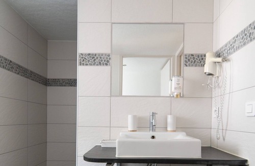 Bagneres-de-Bigorre Hotel | Domaine de Ramonjuan