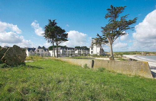 Plougasnou Apartment | Domaine des Roches Jaunes by Interhome
