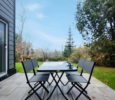 Saint-Faustin-Lac-Carre Apartment | Domaine du Sous-Bois Condo complet