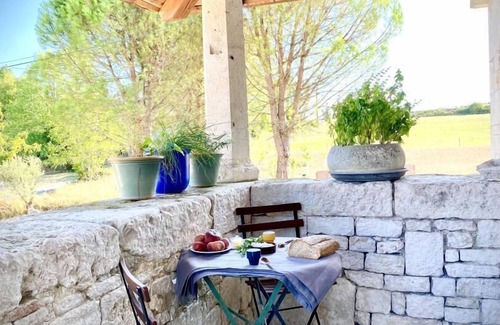 Belmontet House | Domaine des Pierres Blanches