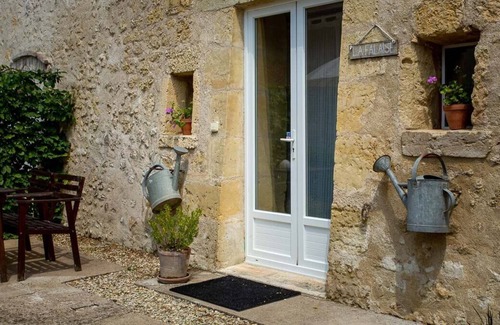Poce-sur-Cisse House | Domaine La Restrie - La caverne de Léonard
