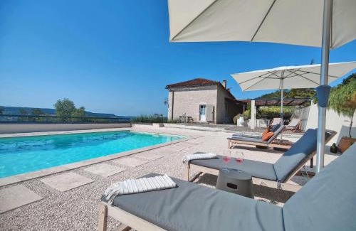 Montcuq Bed & Breakfast | Domaine Lapèze