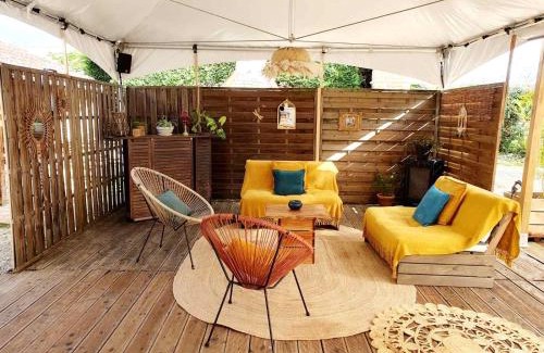 Aiguillon Bed & Breakfast | Domaine le Baraillot, Chambres et repas d'hôtes, soirée étape