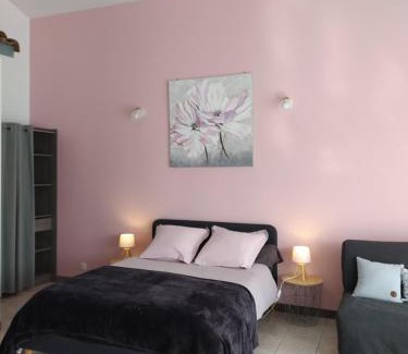 Gemozac Apartment | Domaine Moulin D' Elemiah
