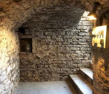 Meursault House | Domaine Paulette, Maison Blanche