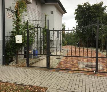 Erdobenye House | Dombi Porta