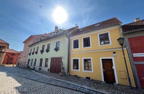Trebic House | Domeček U Lampy