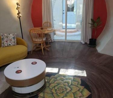 Blanco House | Dome with Hempcrete Bedroom!