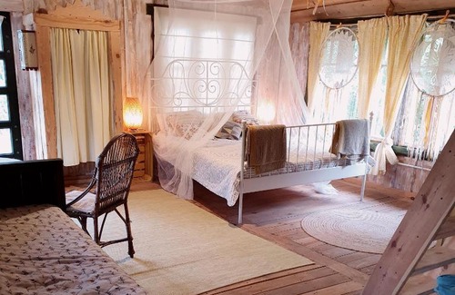 Aleksandrow House | Domek gruszkowy