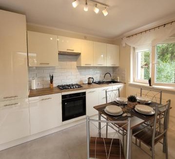 Kielce Apartment | Domek na Barwinku