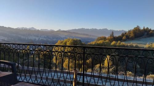 Bialy Dunajec Ski Chalet | Domek na Ubocy z jacuzzi, sauną i widokiem