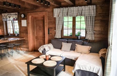 Kroscienko nad Dunajcem House | Domek pod skałą