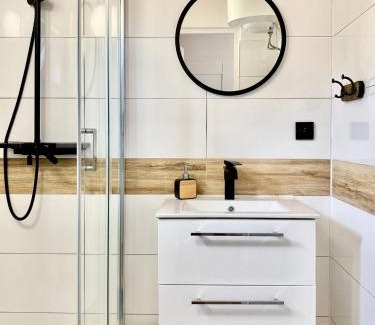 Mirsk House | Domek w Górach Izerskich 4 i 6 osobowy, agroturystyka, żywe zwierzęta, w pełni wyposażone, plac zabaw dla dzieci, ognisko z kijkami i rusztem, ogrzewanie i klimatyzacja, latem basen