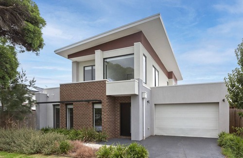 Clayton House | Domi Rentals - The Kumbaya Residence