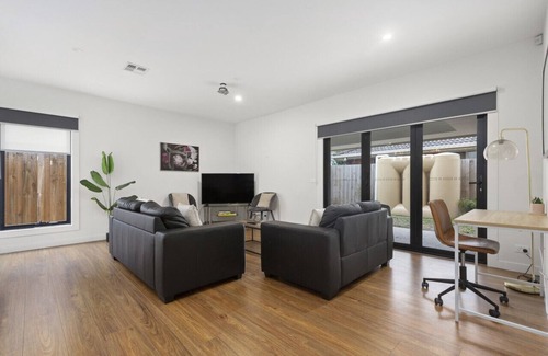 Clayton House | Domi Rentals - The Kumbaya Residence