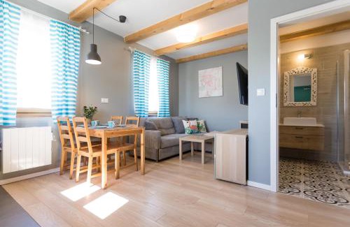 Nowecin House | Domki Łeba, Apartamenty Łeba - Polanki23 - basen, sauna, kino