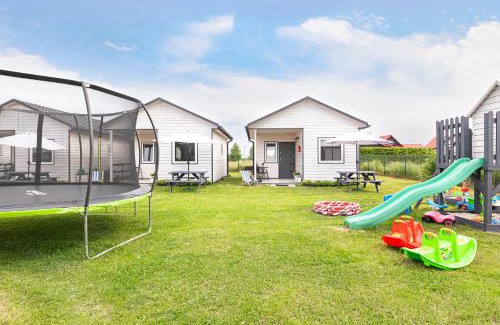 Bobolin House | Domki Neptun Bobolin