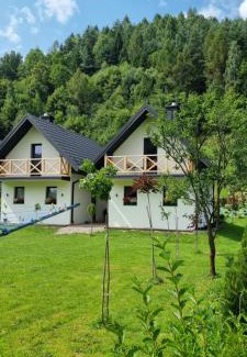 Ochotnica Dolna House | Domki pod lasem Gorce z kominkiem i jacuzzi