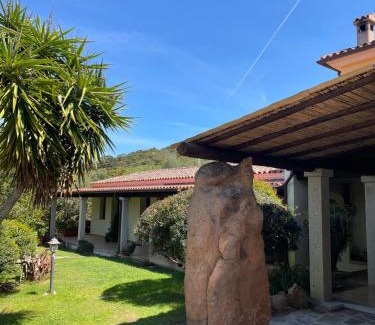 Loiri Porto San Paolo Bed & Breakfast | Domo Minnannu Miriu