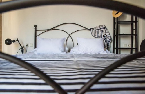 Kithira House | Domus Arch Suites