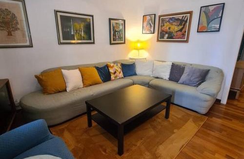 Torrino Apartment | Domus Vincentis Eur -Space&Light - Center in 20Min