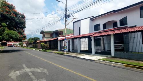 Alajuela Apartment | Don Carlos Place UPPER UNIT