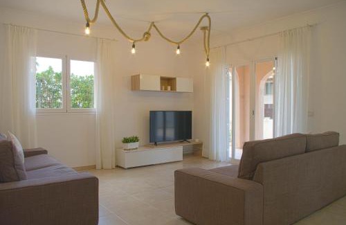 Urbanizacion S'Estanyol House | Dones Daigua