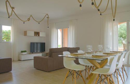 Urbanizacion S'Estanyol House | Dones Daigua