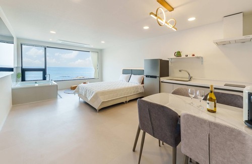 Donghae House | Donghae Neulbadarang Ocean View Pension