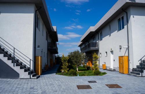 2 Mai Apartment | Donilads Properties - Home Everywhere, Relax & Nature Escape