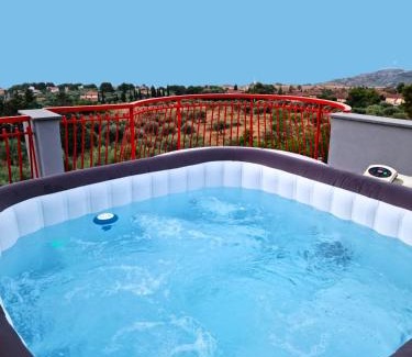 Sant'Onofrio House | Donna Melania House