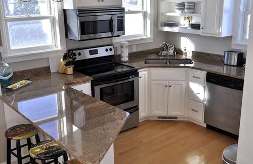Sturgeon Bay Cottage | Door County Waterfront Cottage