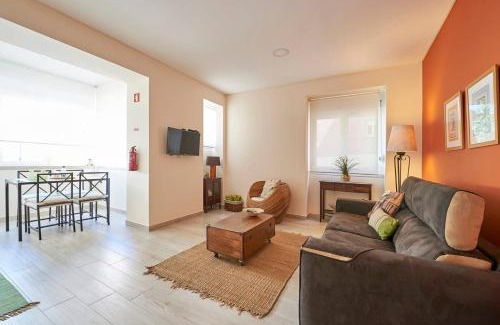 Sao Joao de Deus Apartment | Doormans House city center by Homeful Homes