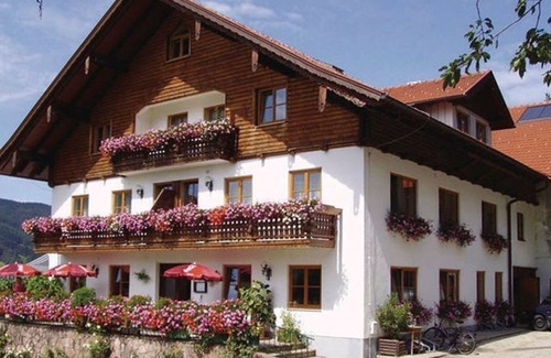 Tiefgraben Apartment | Doppelzimmer 15 - Biobauernhof Kasleitner