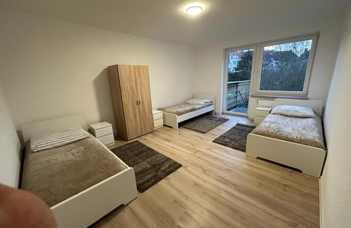 Osnabrueck House | Doppelzimmer in einer Dreizimmerwohnung mit Bad und Küche