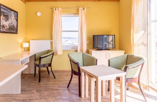 Plau am See Apartment | Doppelzimmer Kalkofen - Ferienwohnung mit Seeblick - Fischerhafen Plauer See