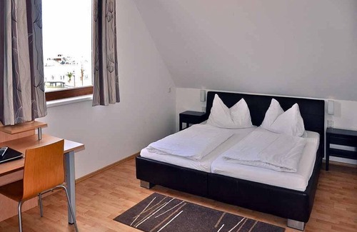 Rust Bed & Breakfast | Doppelzimmer mit Du/wc - Hotel am See Rust