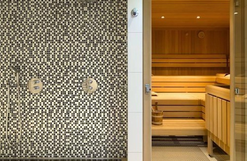 Schallmoos House | Dorint City Hotel Salzburg, Hotel - Standard double room with bath / toilet