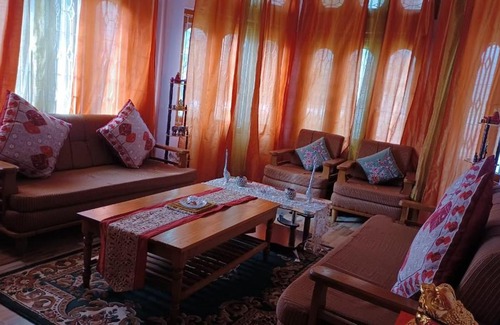 Bomdila House | Dorjeehomestay