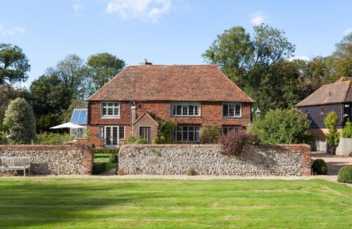 Ashford House | Dormestone House by Bloom Stays