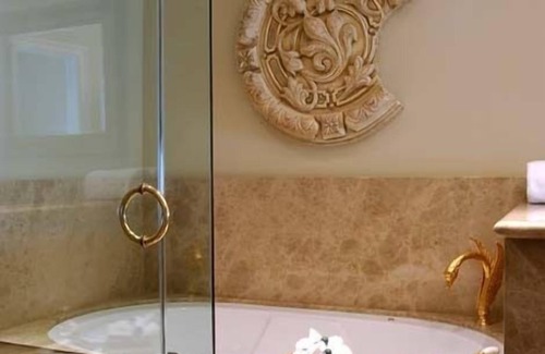 West Newport Bed & Breakfast | Dorymans Oceanfront Inn