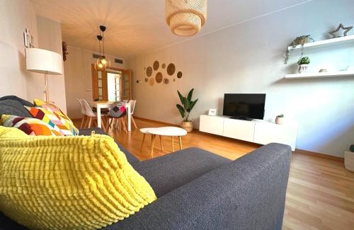 Barrio de Jesus Apartment | Dos Torres Las Comarcas - Amplia Terraza y Estacionamiento Gratuito