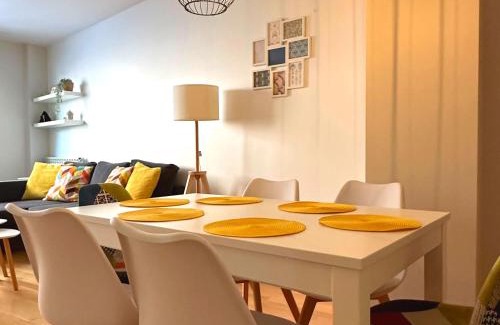 Barrio de Jesus Apartment | Dos Torres Las Comarcas - Amplia Terraza y Estacionamiento Gratuito