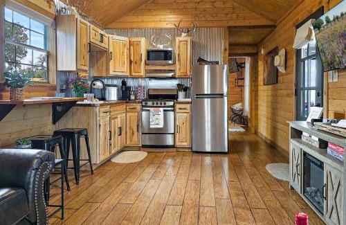 Fredericksburg House | Doss-Spring Creek Cabin