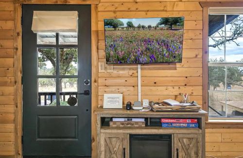 Fredericksburg House | Doss-Spring Creek Cabin