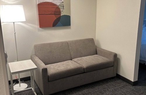 Dothan Hotel | Dothan East Inn & Suites