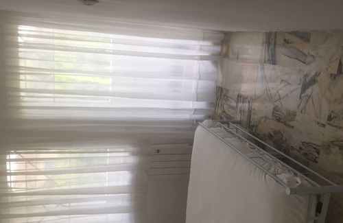Valencina de la Concepcion Apartment | Double room with bathroom 2. In 3 bedroom apartment