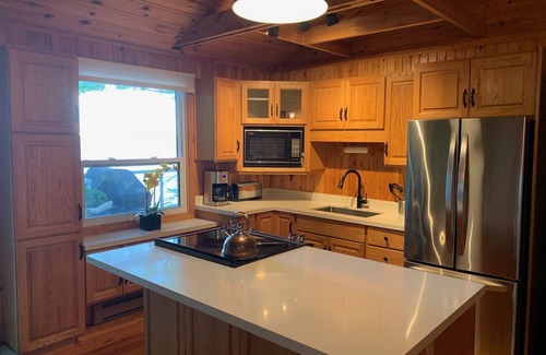 Malone House | Double Beachfront Cottage - The Cedar and The Pine